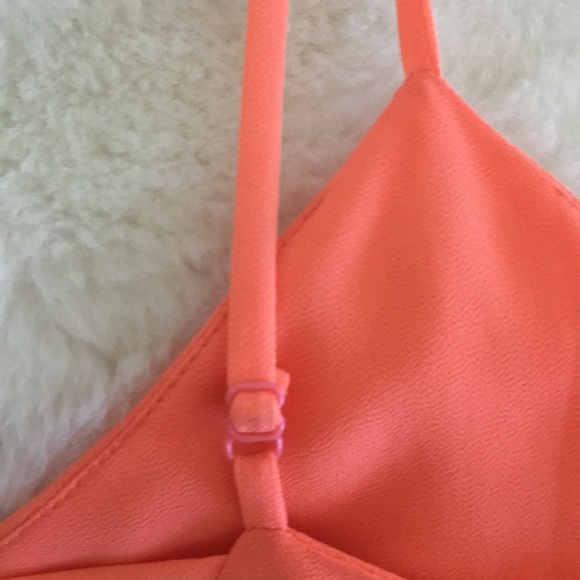 Coral Top - Picture 4 of 5